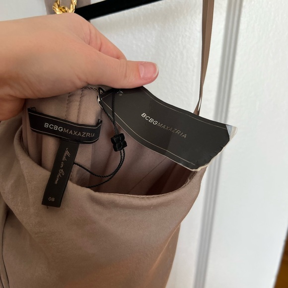 NWT BCBGMAXAZRIA Milania Chain Link Halter Maxi Dress, size 8 - Picture 3 of 8